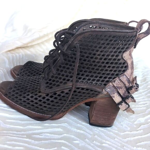 Freebird By Steven Benni Size 9 Lace Up Open Toe Leather Mesh Booty Taupe Snake - Picture 6 of 16